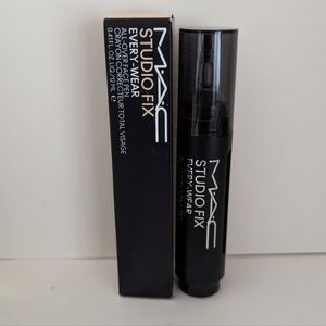 MAC Studio Fix Every Wear All Over Face Pen NC12